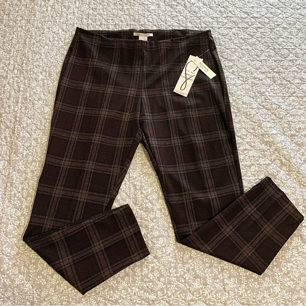 Zack and Rachel Pull On Ankle cut compression pants new with tags